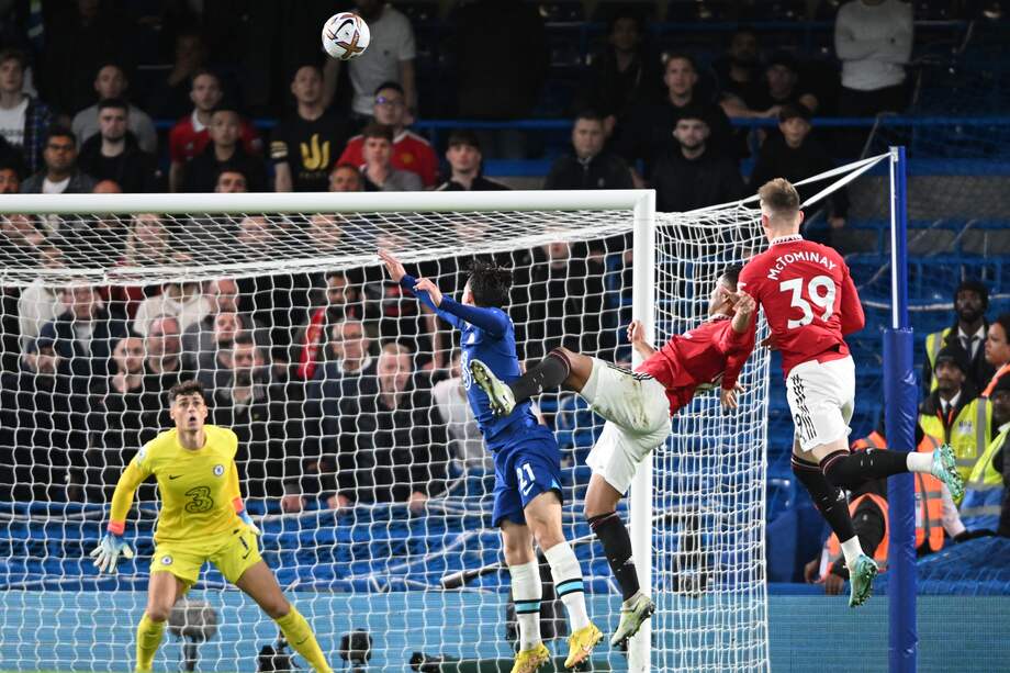 Momento en el que Casemiro marca el gol para el Manchester United contra Chelsea. //EFE/EPA/DANIEL HAMBURY