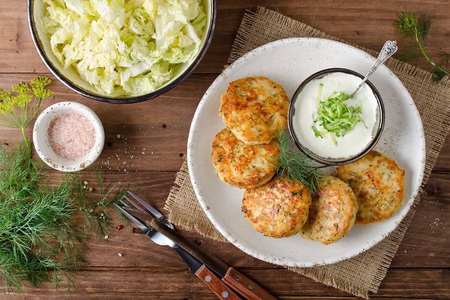 Sirve también estas croquetas de pollo con salsa tártara o acompáñalas con un buen hogao.