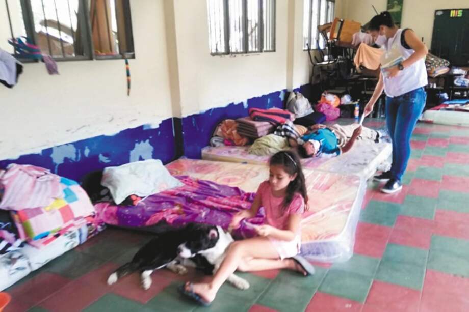 Las autoridades dispusieron de cinco albergues donde se encuentran al menos 180 familias. /Oficina de Comunicaciones Alcaldía de Dabeiba