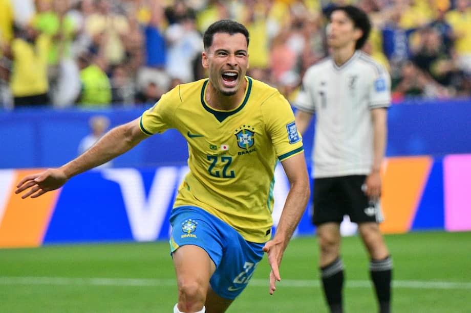 Gabriel Martinelli celebrando su gol.