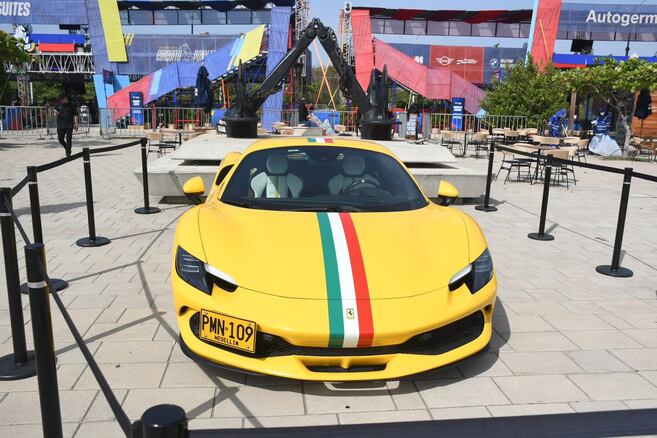 Выставочный автомобиль