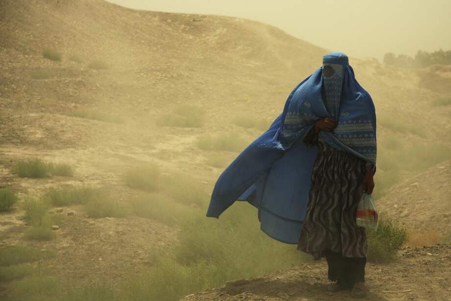 Este año, Afganistán intentó pasar una ley para que mujeres abusadas no pudieran defenderse legalmente. / Flickr: Afghanistan Matters