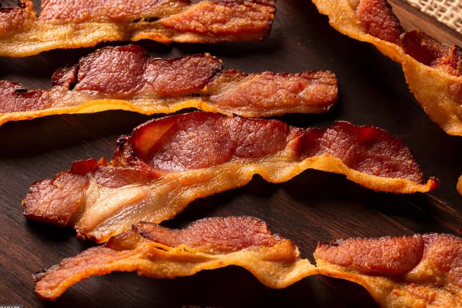 Sirve esta tocineta con huevo, dentro de un sándwich o envolviendo camarones. ¡Deliciosa!