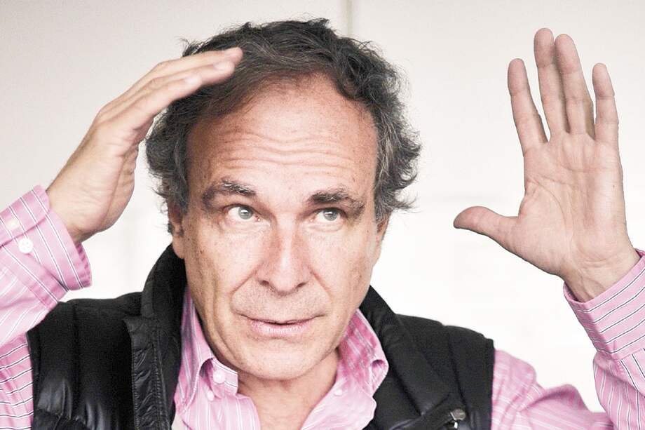 El doctor Carlos Delgado es médico internista de la Javeriana. / Óscar Pérez