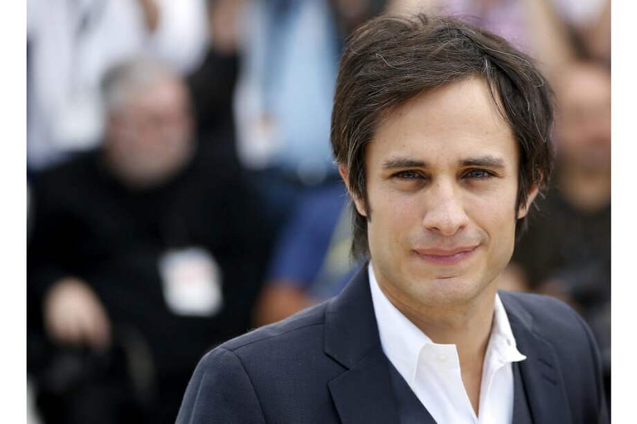 García Bernal llegó a Cannes por primera vez en el año 2000 con "Amores Perros", ópera prima de Alejandro González Iñárritu que le descubrió como actor y ganó el premio de la sección paralela Semana de la Crítica. / AFP