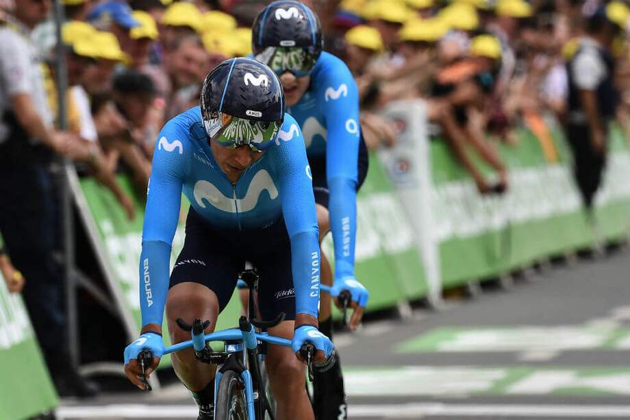 El ciclista boyacense tras cruzar la meta en el Atomium en la capital belga. / AFP