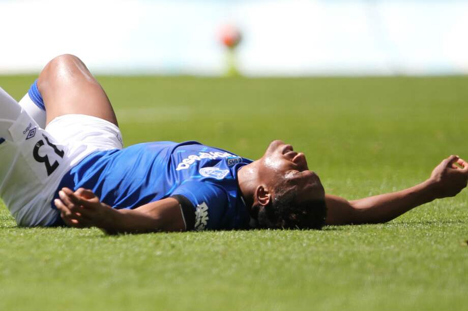 Yerry Mina, defensor colombiano del Everton.