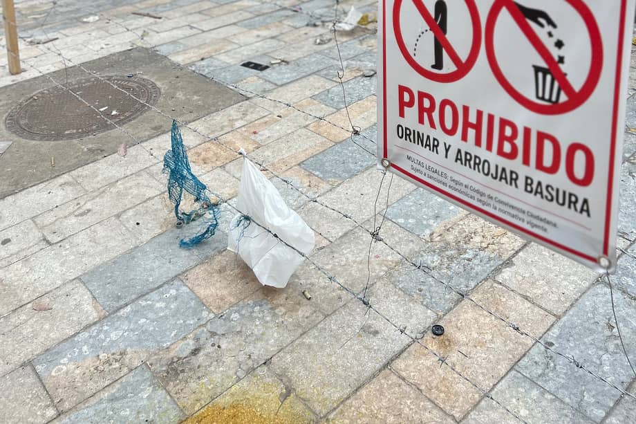 La ciudad recolectó 320.374 toneladas de residuos en puntos críticos durante 2025, mientras el arrojo clandestino alcanzó 968 toneladas diarias.