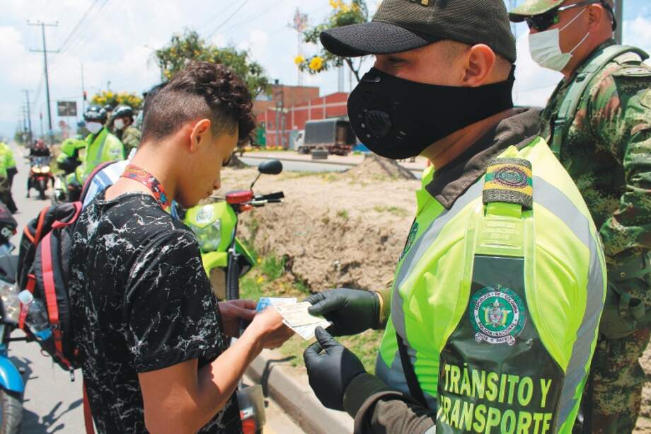 El alcalde de Soacha dice que sin más inversión social es difícil rescatar a los jóvenes de la delincuencia.