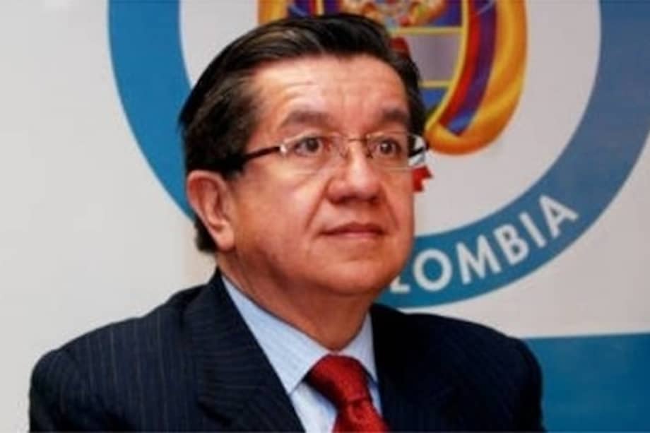 Ruíz es médico cirujano, con Máster en Economía de la Universidad Javeriana y Máster en Salud Pública y Salud Ocupacional de la Escuela de Salud Pública de Harvard. / MinSalud