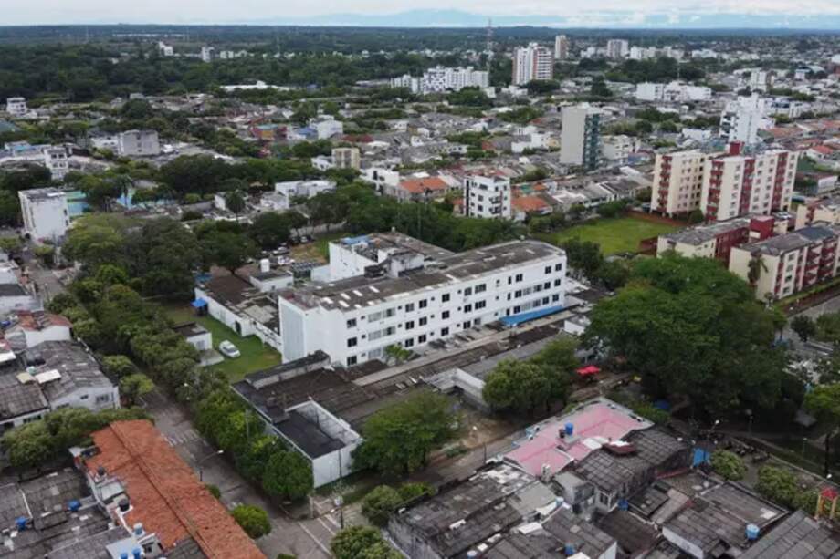 La sobreocupación en Bucaramanga ha generado retrasos en traslados y mayor presión sobre la red de salud del distrito.