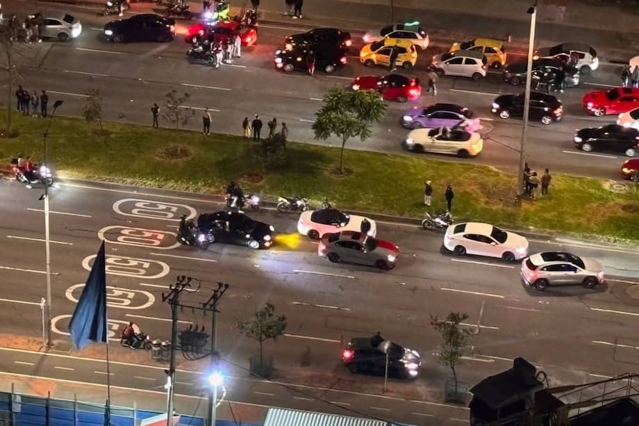 Las denuncias por piques ilegales volvieron a encender las alertas en la avenida Boyacá, donde ciudadanos reclaman más controles durante la noche.