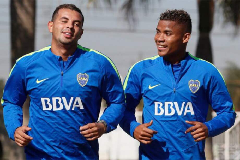 Edwin Cardona (izq.) y Wílmar Barrios, jugadores de Boca Juniors de Argentina. / Boca Juniors