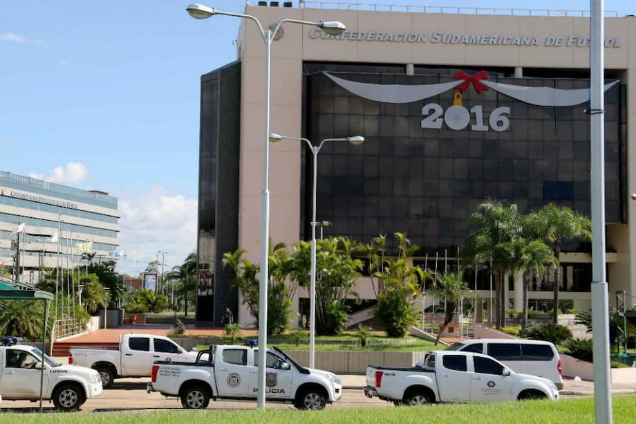 La sede de la Conmebol fue allanada el jueves. Foto: AFP