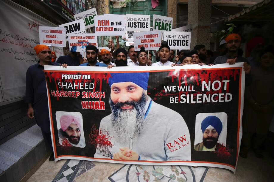 Infortunadamente, hechos como el asesinato de opositores políticos o religiosos han sucedido y continuarán ocurriendo.