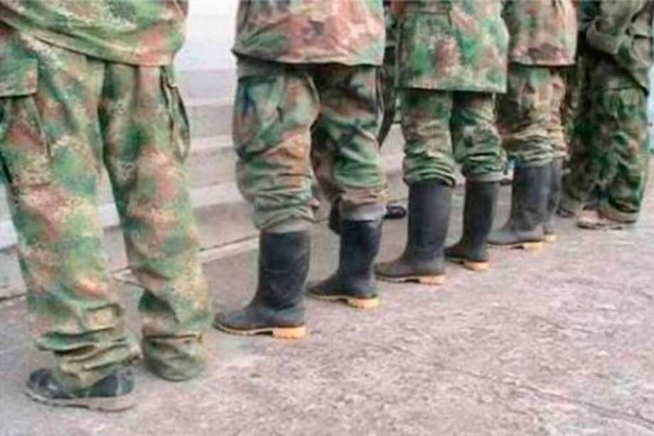 Seis guerrilleros de las Farc se entregaron en Ecuador tras amenazas de jefes