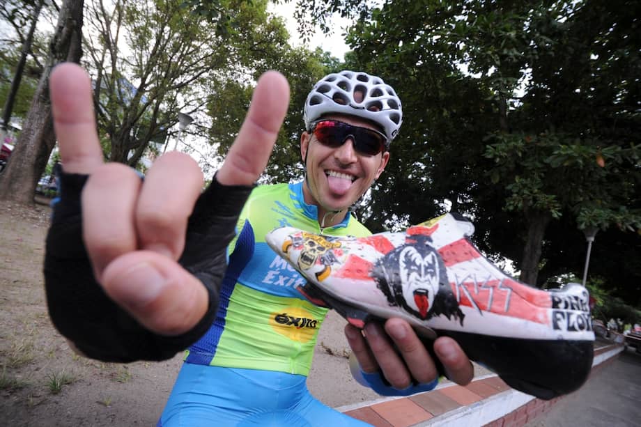 Roldán, ciclista de 32 años, es uno de los gregarios de Óscar Sevilla en el equipo Inder Medellín. / Mauricio Alvarado