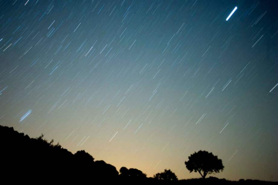 Se aproxima lluvia de meteoritos que llenará el cielo de estrellas fugaces