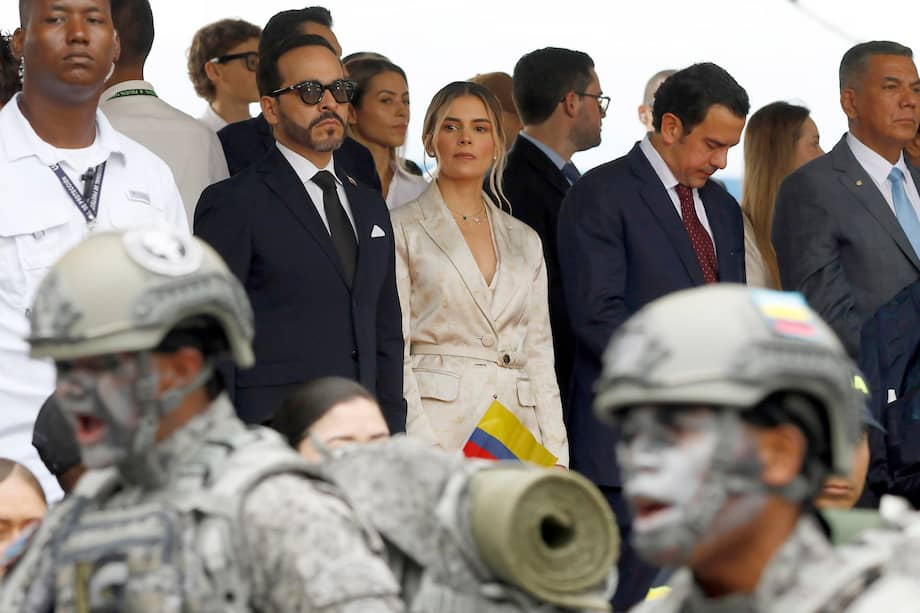 “¿Cuál mensaje se pretende comunicar al país y cuál es la significación política que se quiere dar a los militares?”: Alberto Valencia