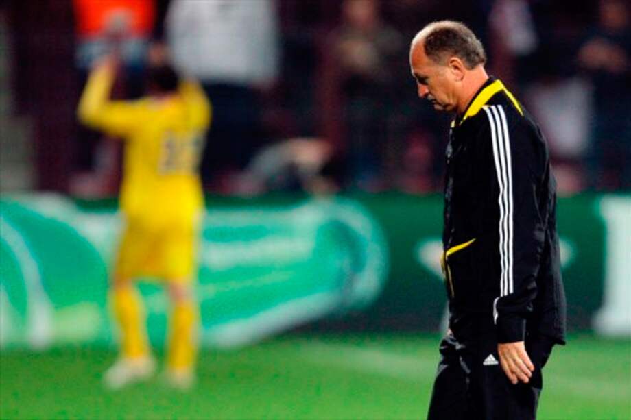 entrenador Luiz Felipe Scolari, campeón con la selección brasileña del Mundial-2002, fue destituido en medio de una racha de malos resultados. EFE