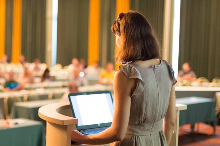 ¿Cómo perder el miedo a hablar en público?