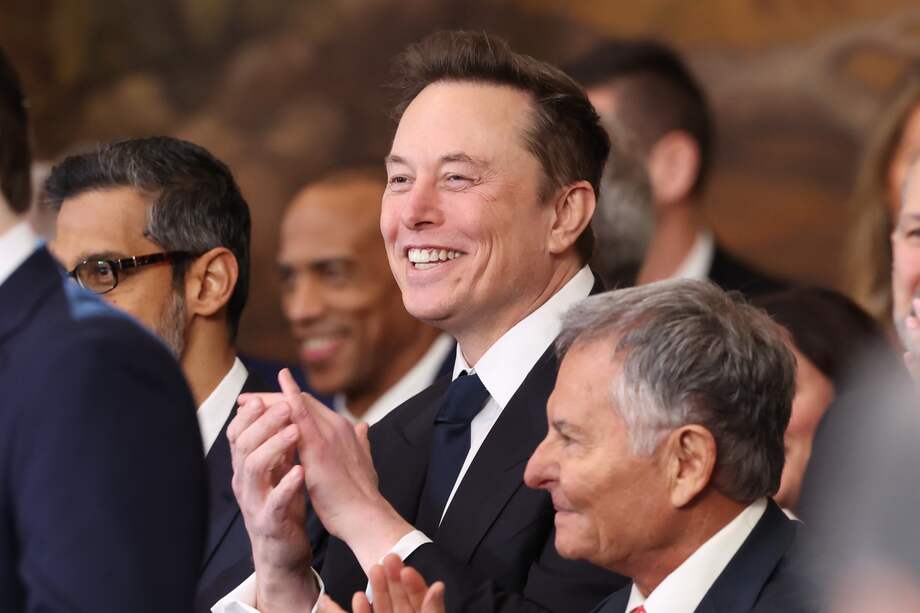 Elon Musk durante la investidura de Trump.