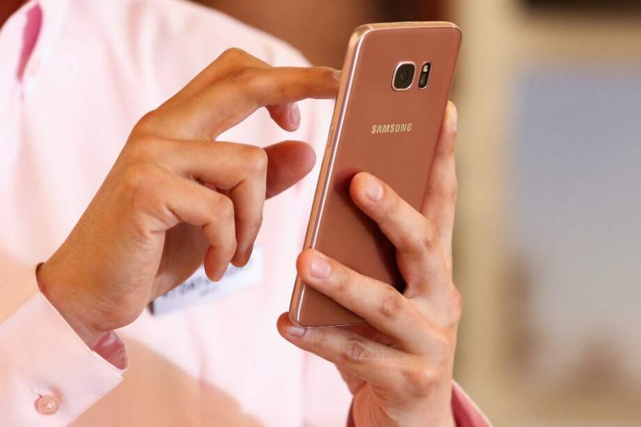 El próximo indicador clave de la evolución del mercado será en septiembre, fecha en la que Apple suele introducir nuevos modelos de IPhone. / Bloomberg News