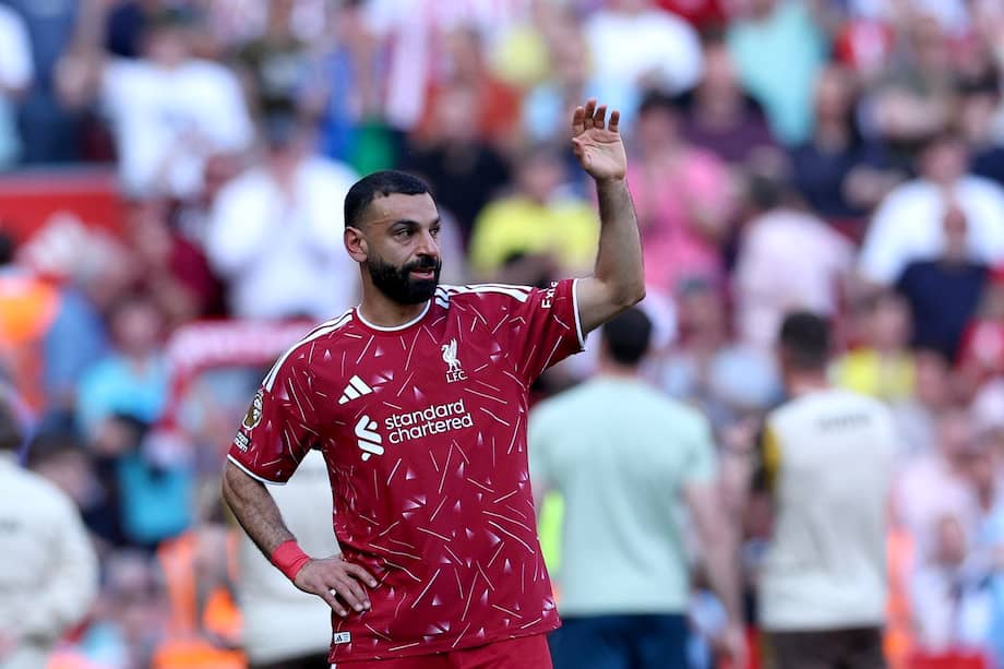 Mohamed Salah disputó su último partido con Liverpool en el empate con Brentford, dejó una asistencia récord y terminó emocionado hasta las lágrimas durante el homenaje que le rindió Anfield.