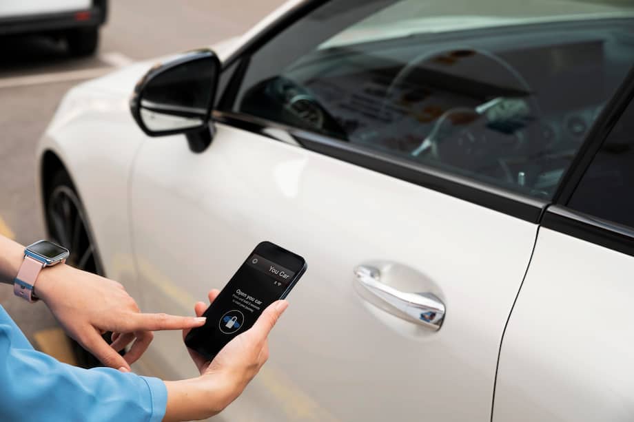 Actualmente conviven varias tecnologías, como NFC, Bluetooth y banda ultraancha.