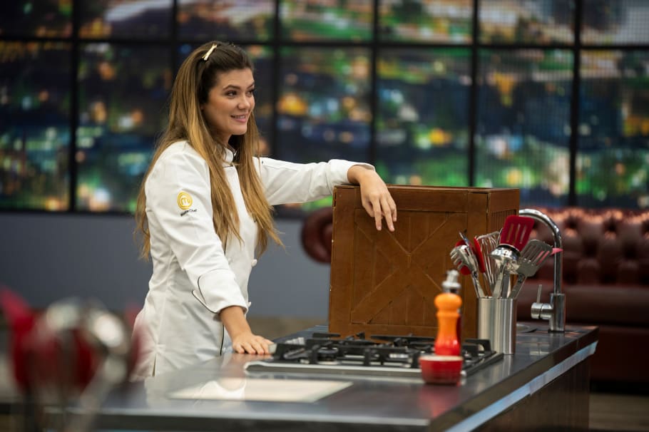 Daniela Tapia, actriz en ‘MasterChef’, habría sido novia de una piloto colombiana de automovilismo. ¡Se conocieron en El Desafío!
