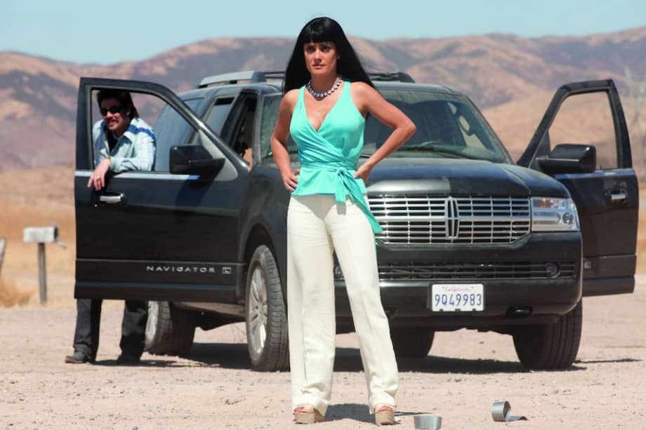 Salma Hayek en una de las escenas de su nueva película, titulada en español ‘Salvajes’. / Cortesía Universal Pictures
