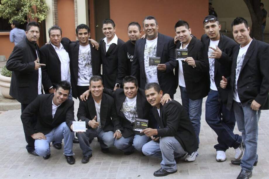 Integrantes de la banda musical Kombo Kolombia, cuerpos de algunos de estos integrantes gueron hallados en un pozo de México./ EFE