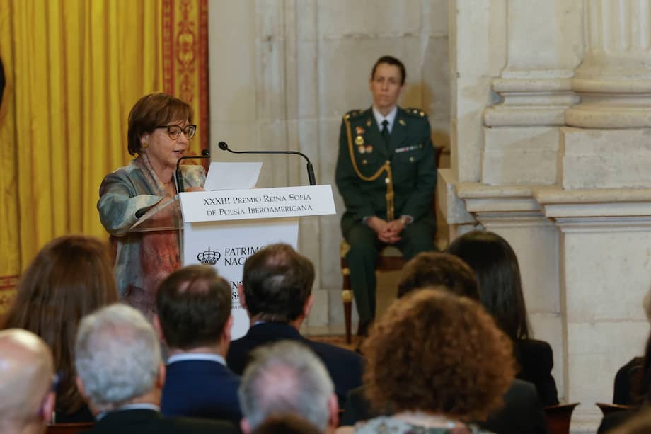 La ceremonia se llevó a cabo en el Palacio Real de Madrid, en el que la escritora Piedad Bonnett se unió a la lista de los ganadores del Premio Reina Sofía de Poesía Iberoamericana.