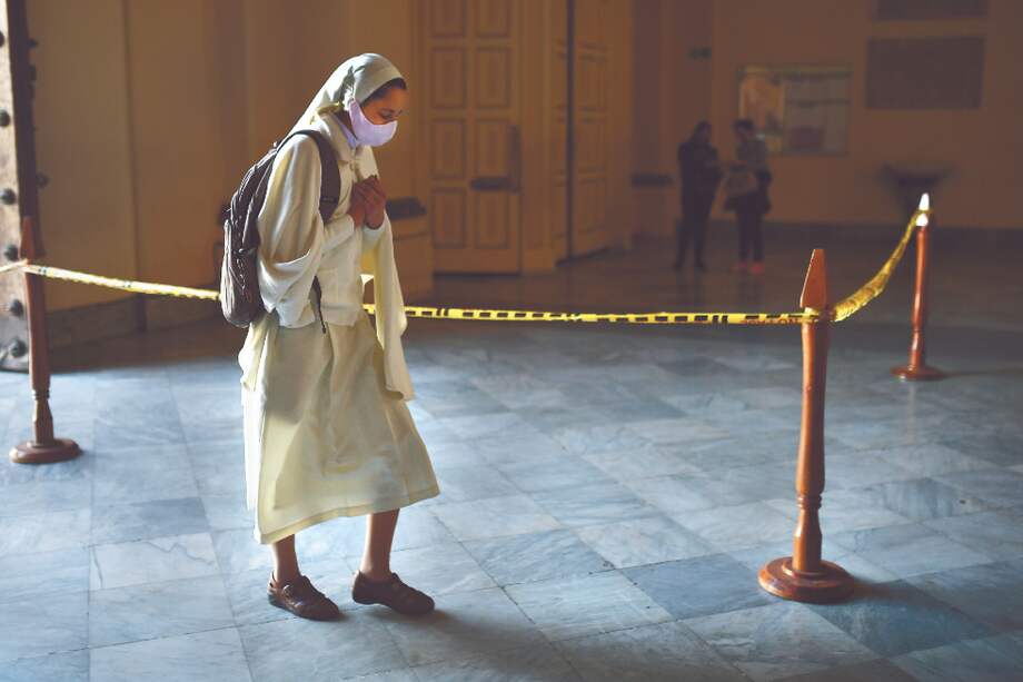 Según escribe Roberto Palacio, hay que aceptar que no creer es otra forma de habitar nuestra piel como humanos.