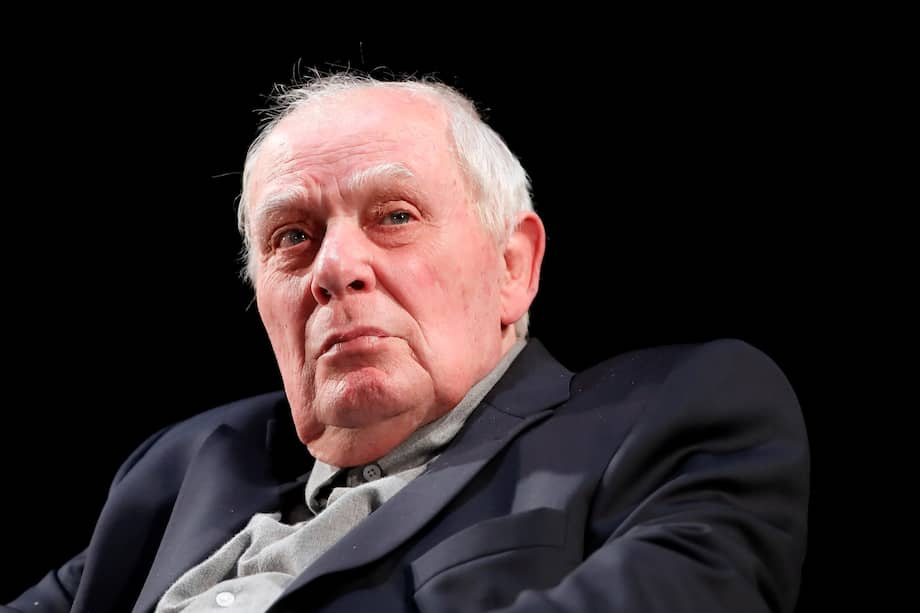 António Lobo Antunes además de escritor también fue médico.