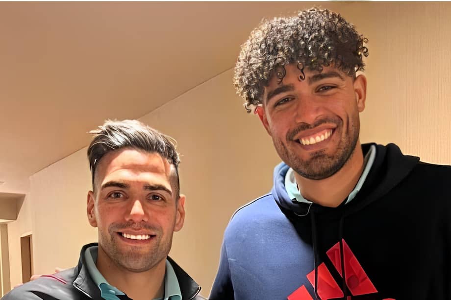 Radamel Falcao García (i) y Álvaro Montero fueron convocados para la gira de la selección de Colombia por Asia en la reciente fecha Fifa.