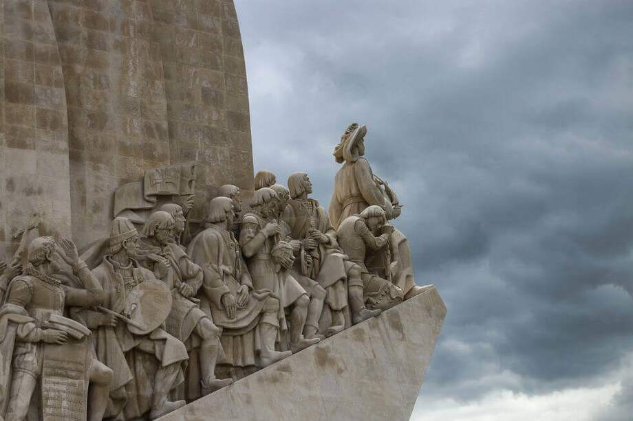 La llegada de los españoles a América implicó la desaparición del 90% de los indígenas que vivían en este continente, así como de sus sofisticados sistemas culturales. / Pixabay