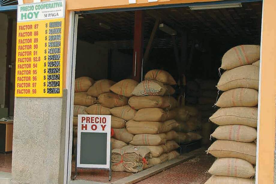 Los compradores de café que quieran registrarse ante la Federación de Cafeteros deberán presentar cinco requisitos ante los comités departamentales.