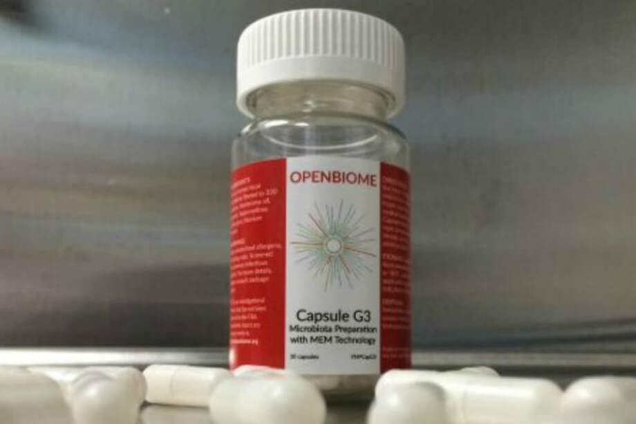 Hay trasplantes de popo que se hacen ingeriendo pastas, como estas cápsulas desarrolladas por científicos norteamericanos.
/ OPEN BIOME.