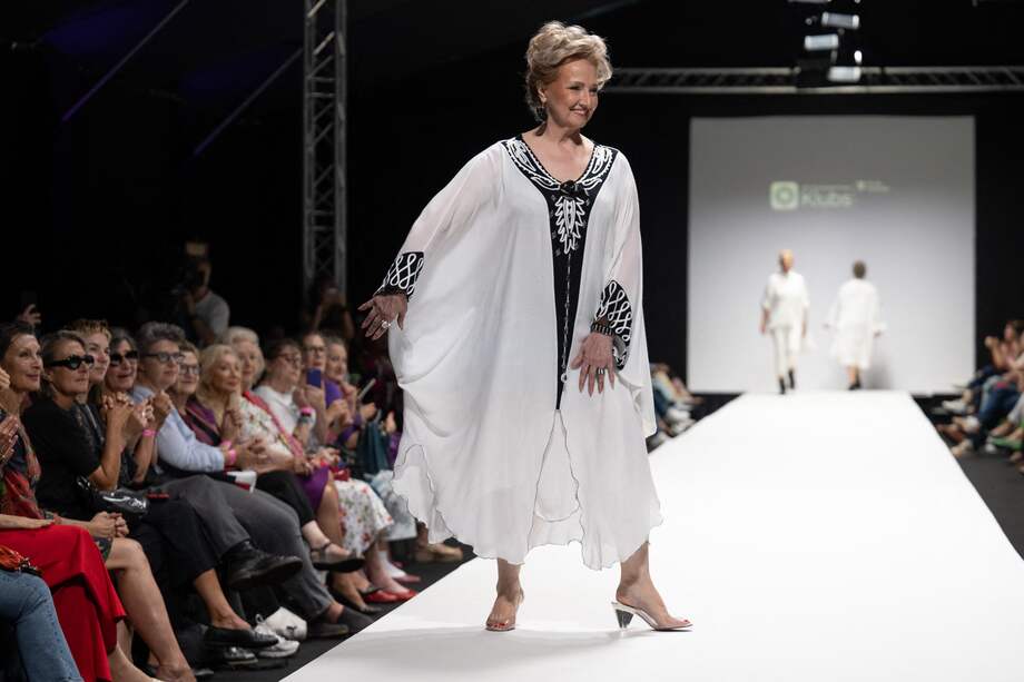 Para adquirir experiencia las aprendices recibieron creaciones únicas de cuatro marcas vienesas, encantadas de asociarse con la iniciativa.