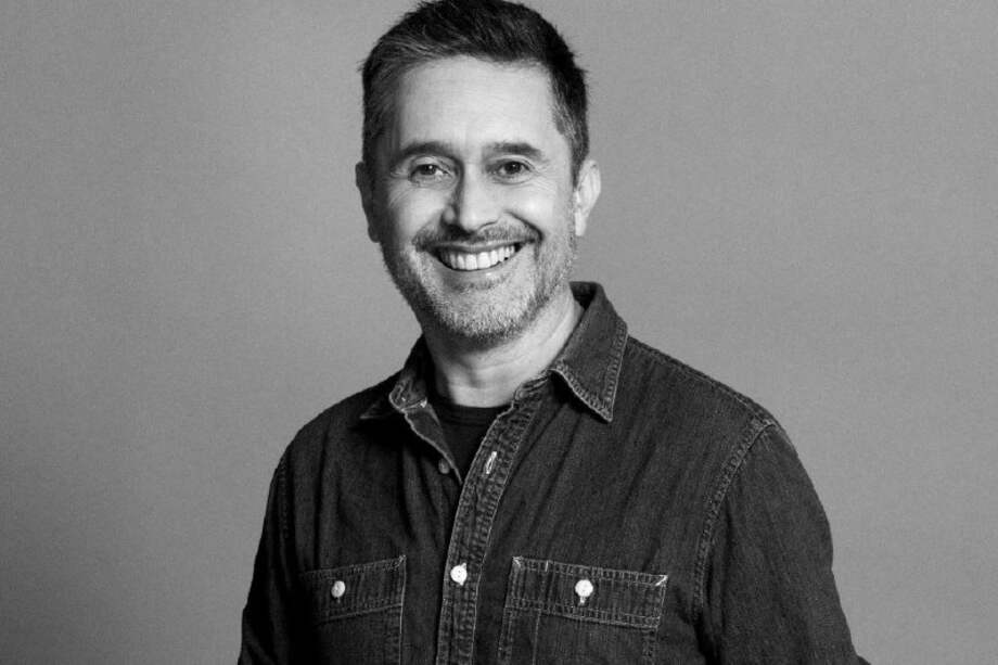 El guionista chileno Julio Rojas es un amante de historias que generen conciencia sobre las dinámicas actuales. / Juan Pablo Montalva