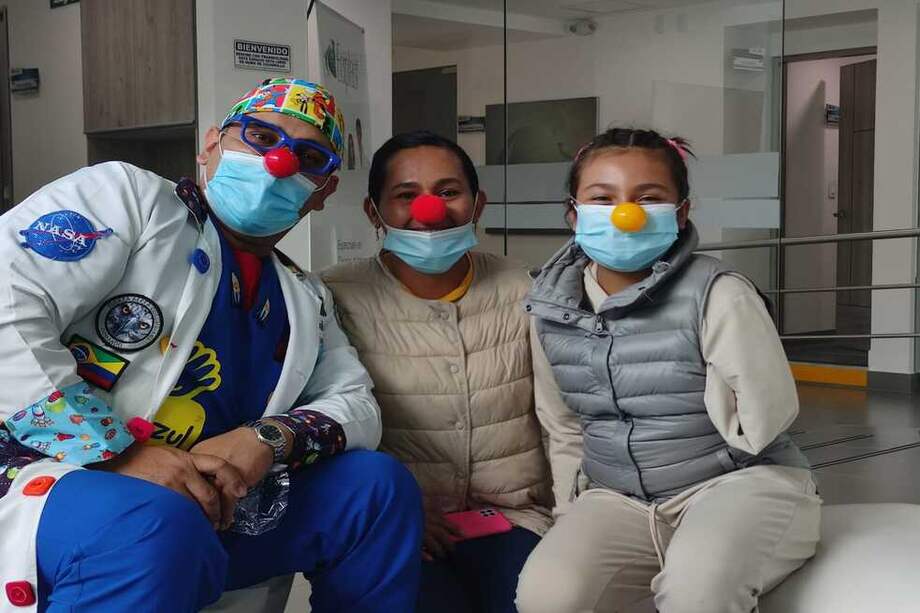 La menor de edad busca una prótesis para mejorar su calidad de vida.