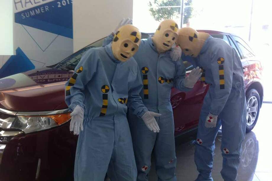 Estos ‘dummies’ serán los encargados de interactuar con los compradores.