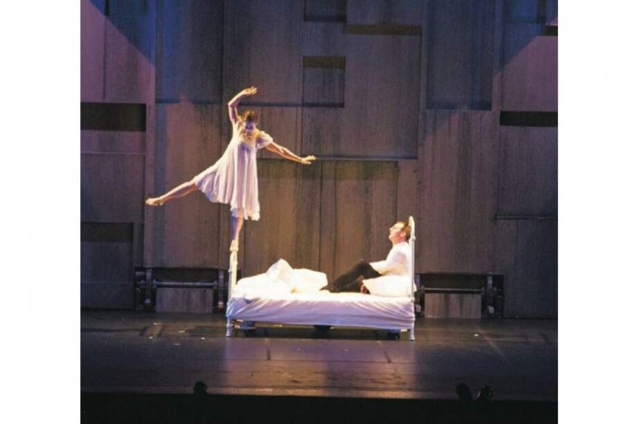 El director de la versión contemporánea de “Hamlet”, original de William Shakespeare, es Martin Tulinius. / Laura Romero - Teatro Mayor