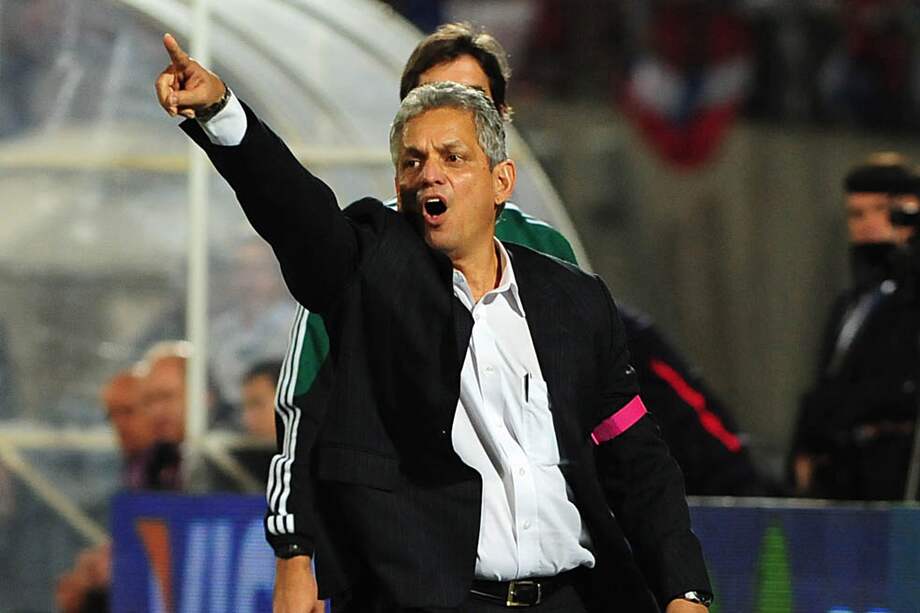 El vallecaucano Reinaldo Rueda, de 57 años, es uno de los mejores técnicos del continente. Anoche celebró en Chile su clasificación a Brasil 2014. / EFE