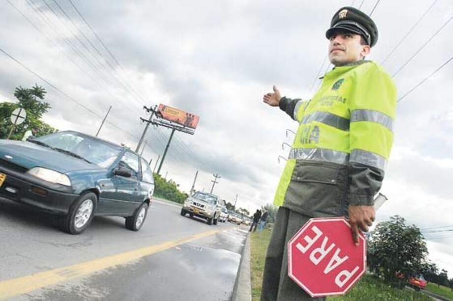 Aumentó en casi 50% salida de vehículos de Bogotá por Semana Santa