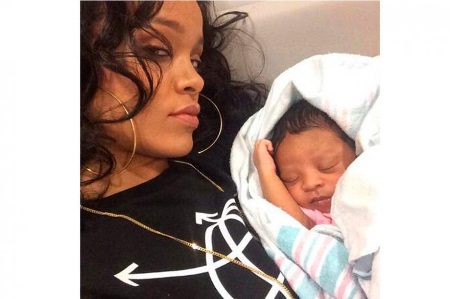 Rihanna y su sobrina.