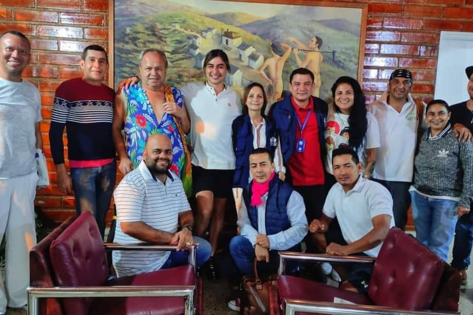 Crisálida es un colectivo de personas LGBTIQ+ en San Rafael, Antioquia, y uno de los cuatro Sujetos de Reparación Colectiva LGBTIQ+ en el Registro Único de Víctimas.