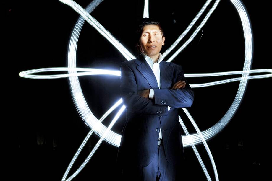 No es fácil para Nairo Quintana posar para las cámaras, pero aún así ya tiene una campaña publicitaria a favor del consumo de la papa./ Diego Sierra Gil