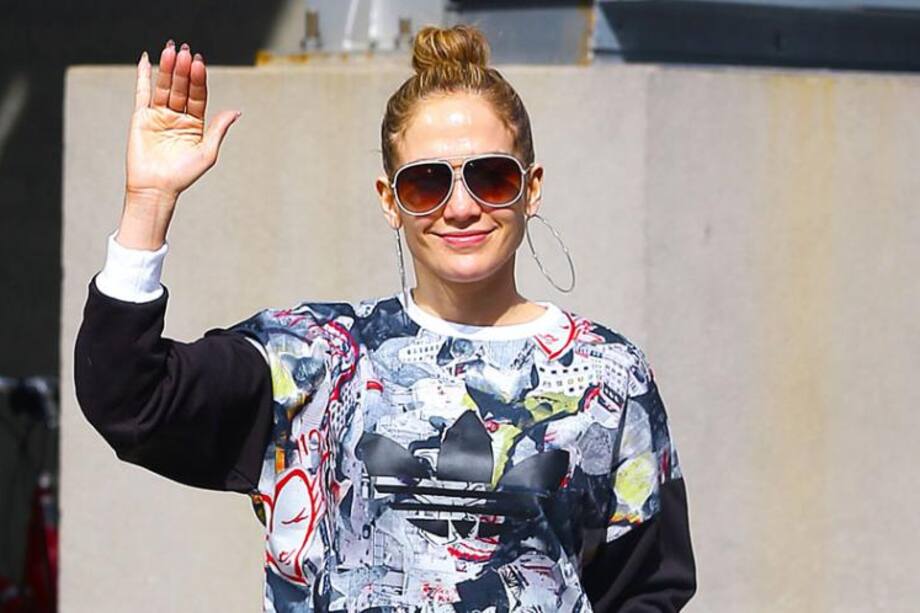 Jennifer López es criticada por trabajar con el rapero Chris Brown